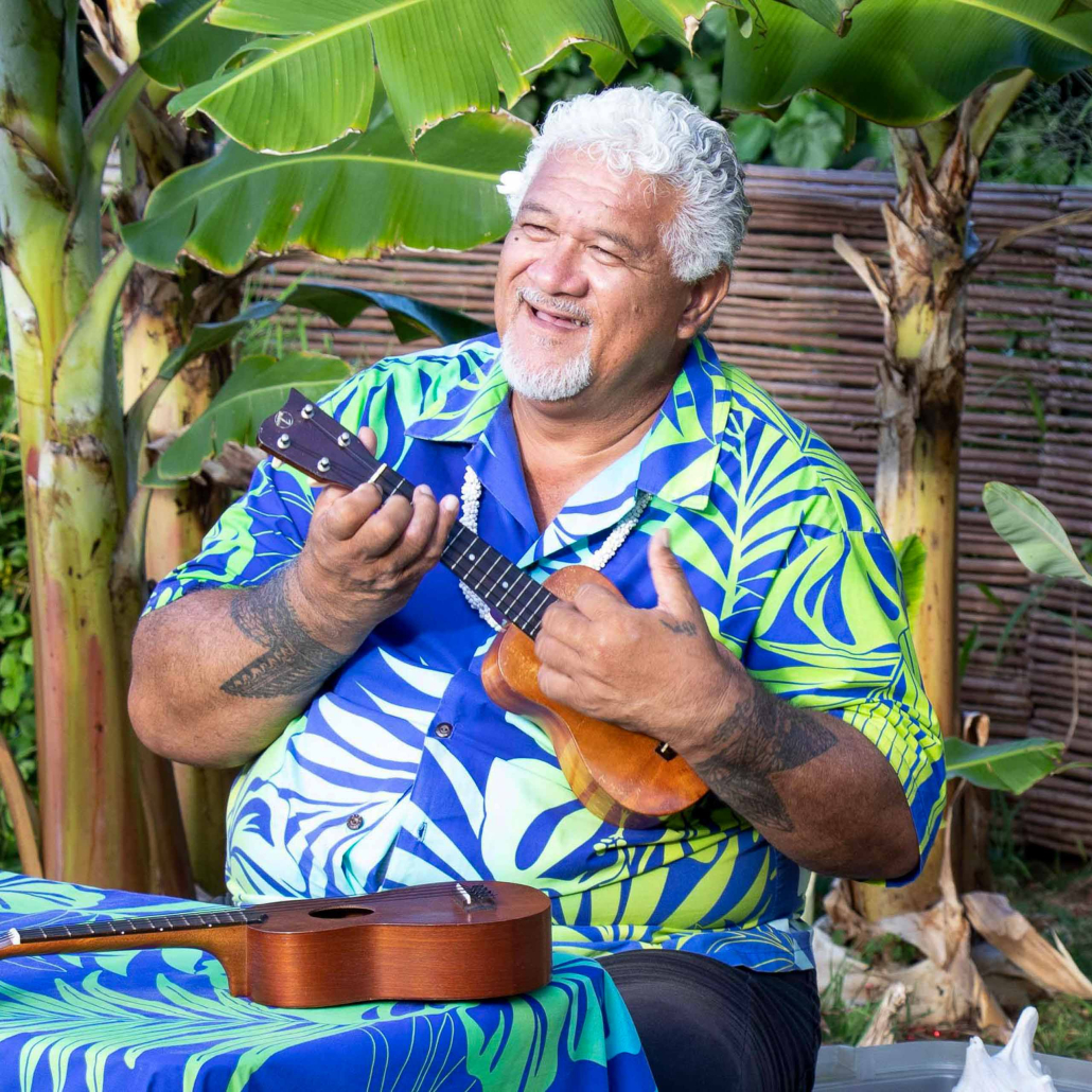 Ka Moana Luau Oahu shaka Ukulele
