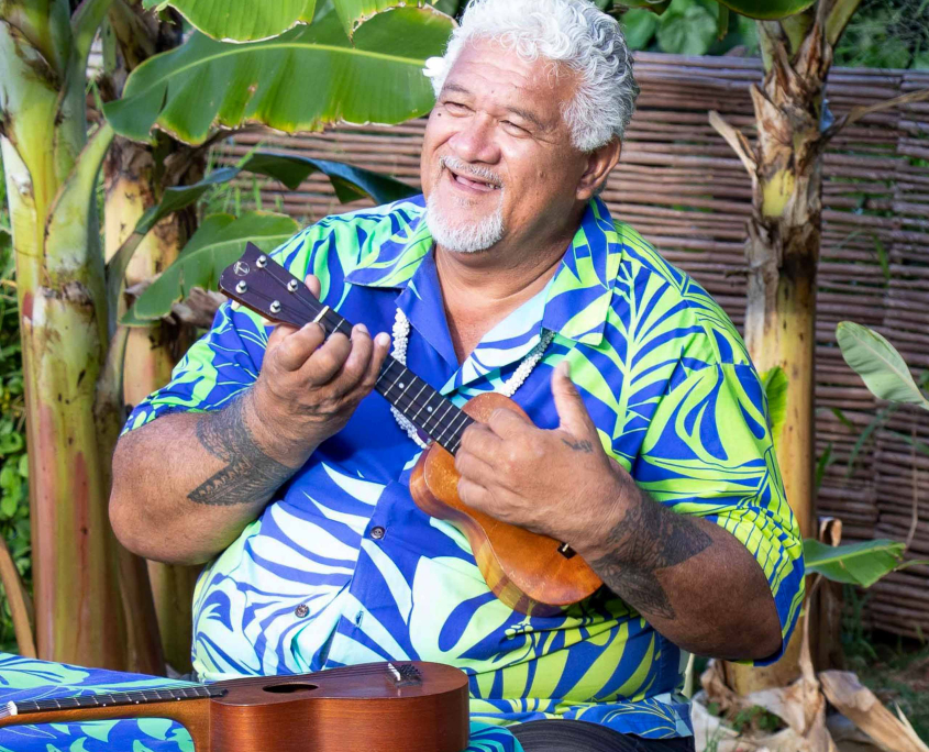 Ka Moana Luau Oahu shaka Ukulele