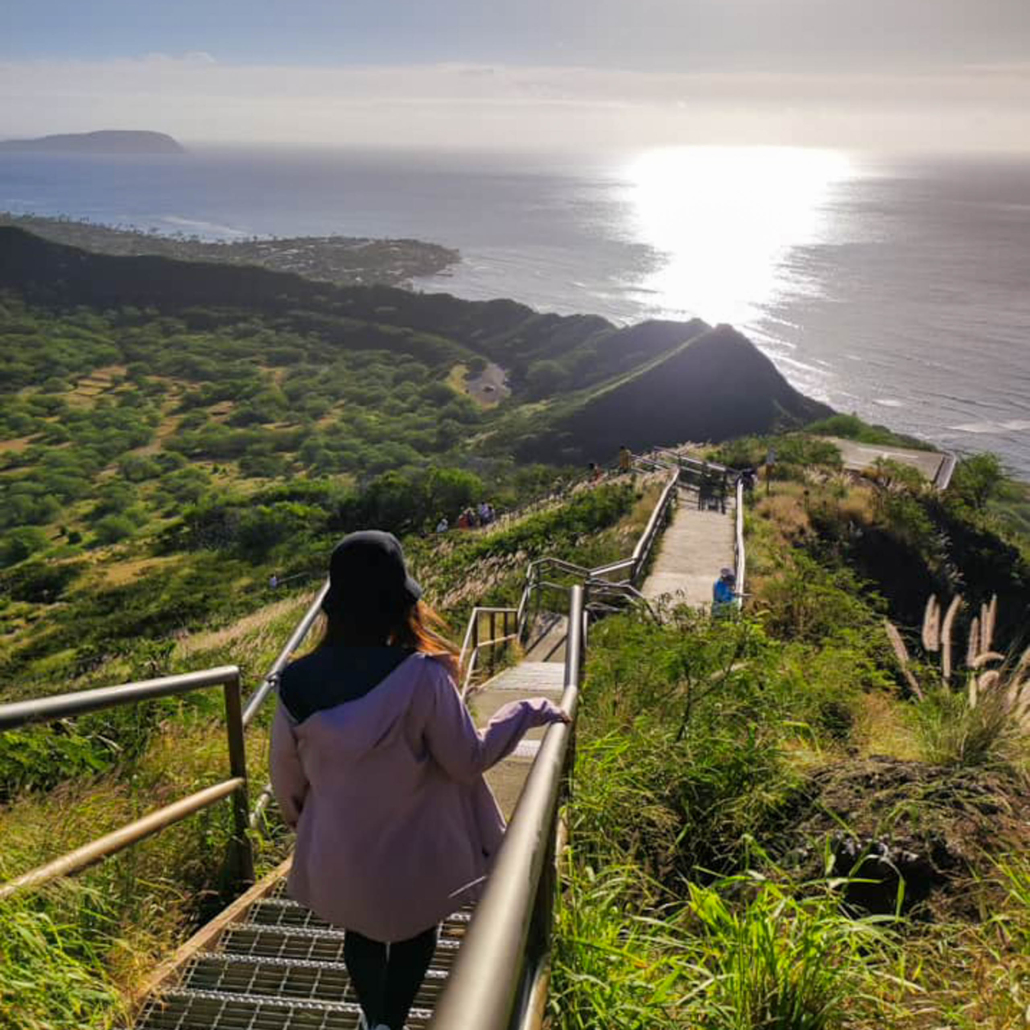 kaimanatoursllc shuttle for diamond head crater diamond head hike slide