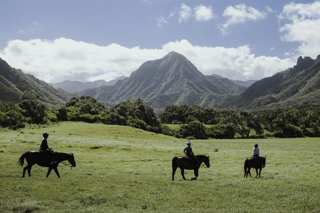kualoa jurassic valley horseback ride kaaawa valley riding