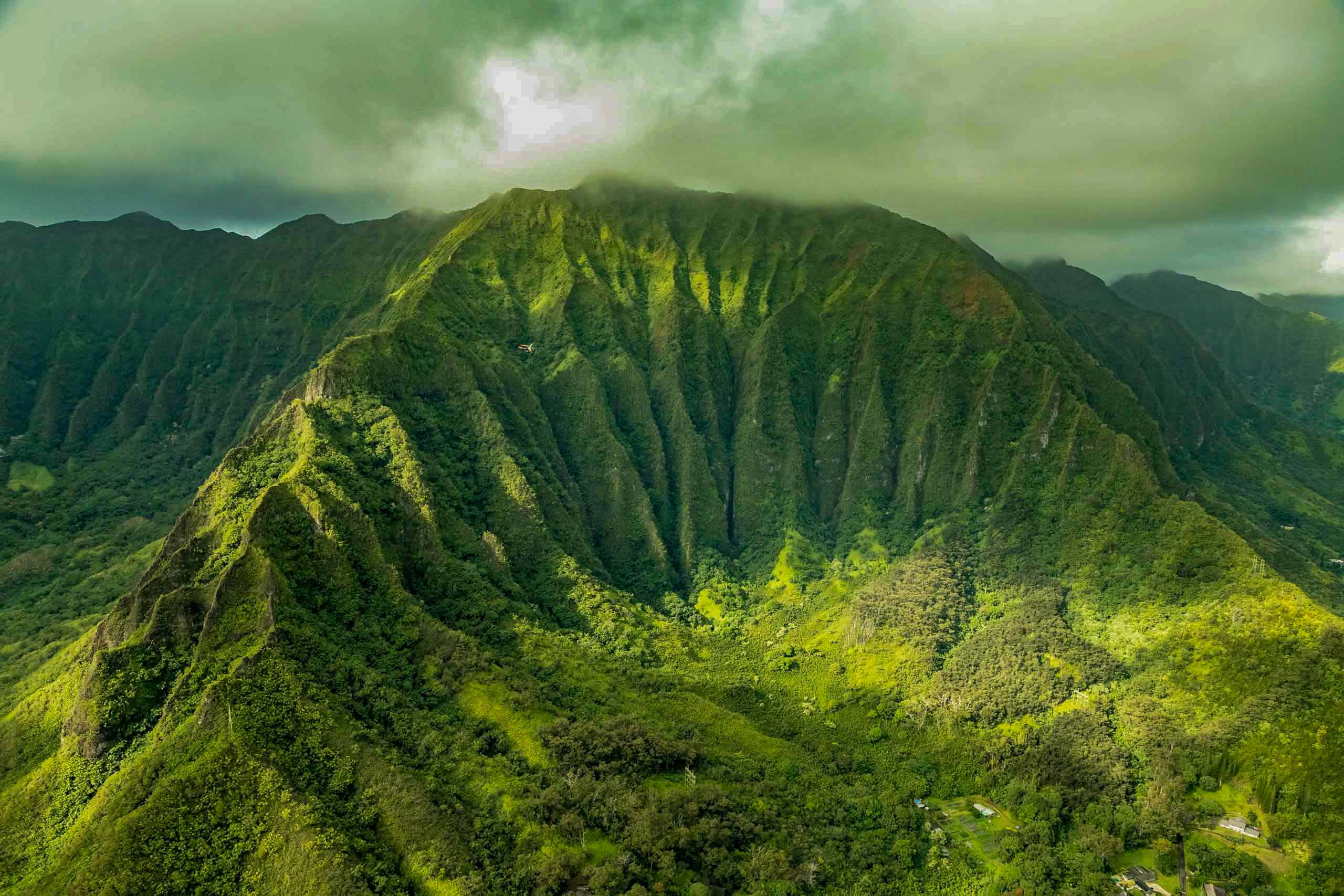 private-oahu-tours-guided-tours-of-pearl-harbor-more
