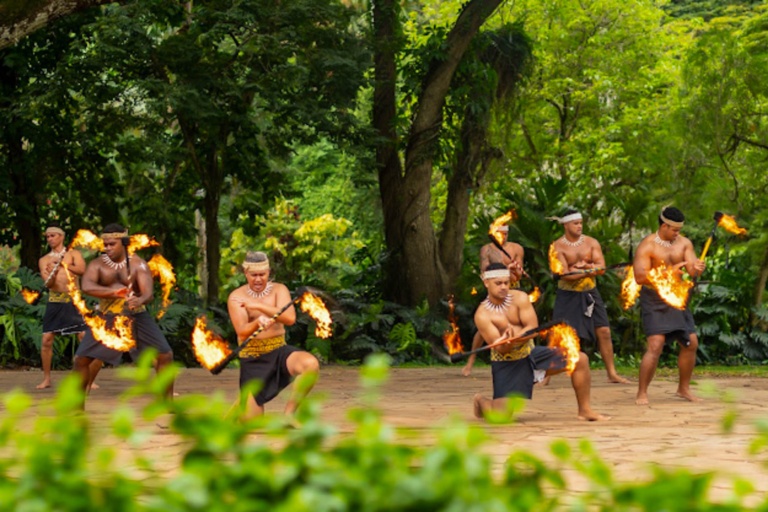 toaluau toa luau experience tour feature incredible knife dance